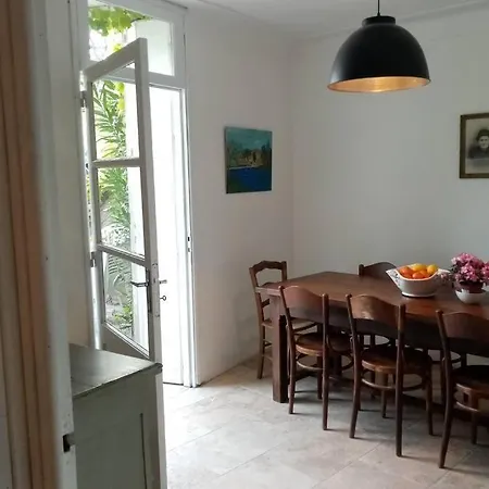 Holiday home Character Filled House Overlooking The River Cesse Bize-Minervois